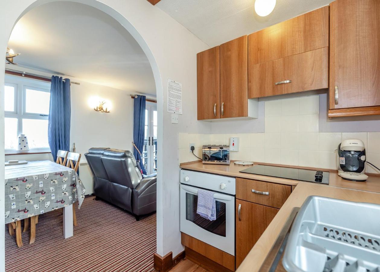 Hotel Captain Cooks Haven Whitby Exterior foto